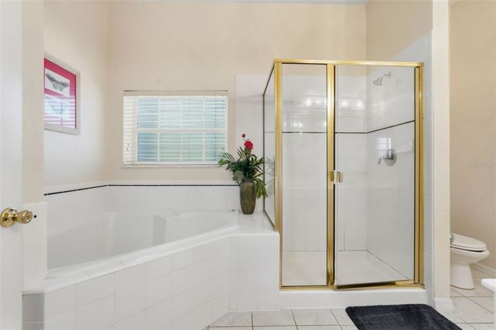 Image No.27-2 Bed Property for sale