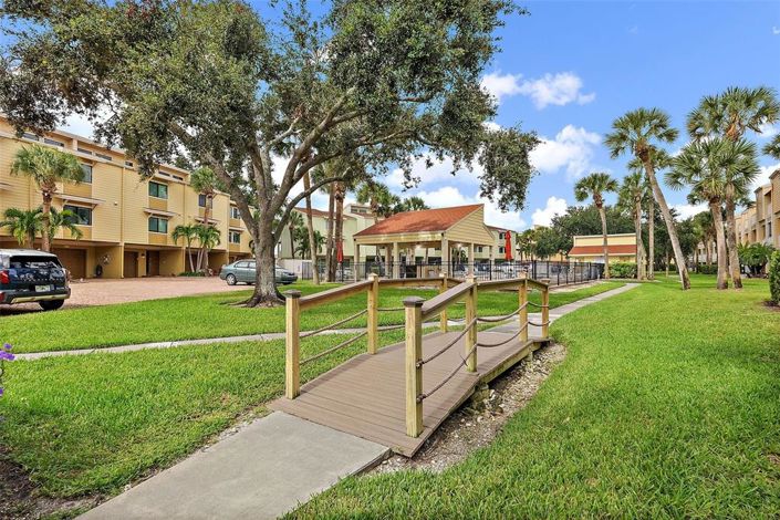 Image No.37-3 Bed Property for sale