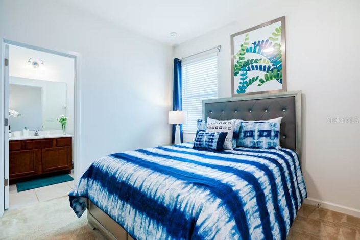 Image No.16-10 Bed Property for sale