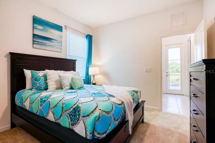 Image No.18-10 Bed Property for sale