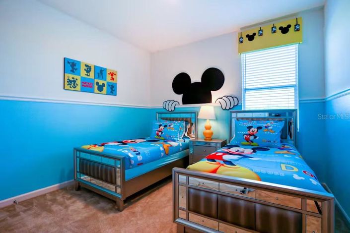 Image No.28-10 Bed Property for sale