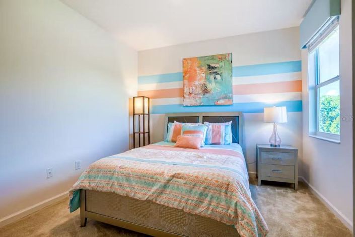 Image No.34-10 Bed Property for sale