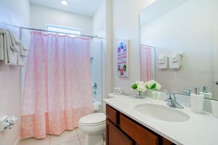 Image No.35-10 Bed Property for sale