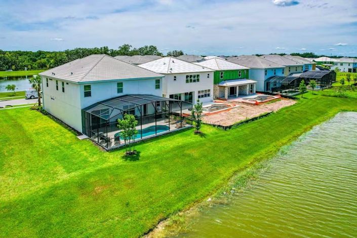 Image No.4-10 Bed Property for sale