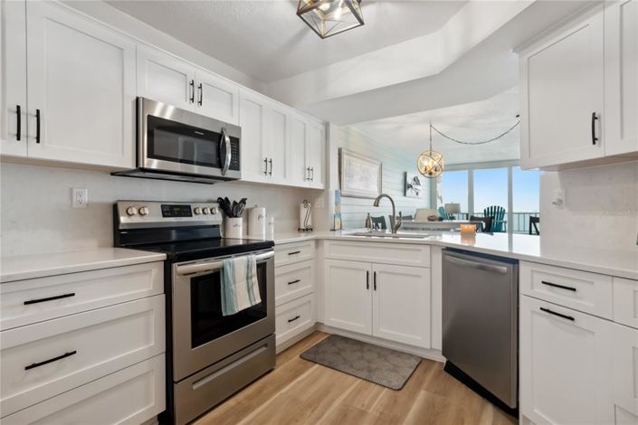 Image No.12-2 Bed Property for sale