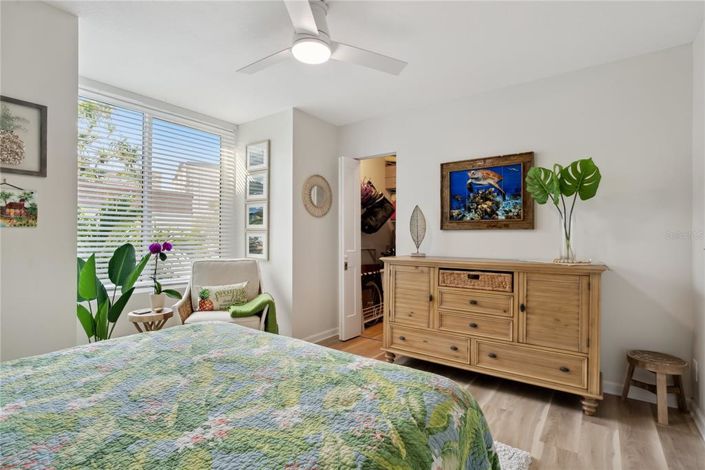 Image No.22-2 Bed Property for sale