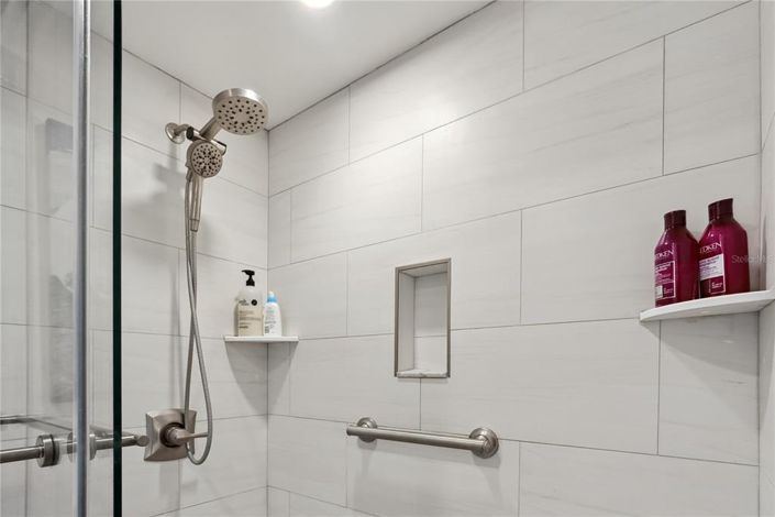 Image No.27-2 Bed Property for sale