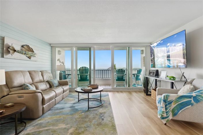 Image No.5-2 Bed Property for sale