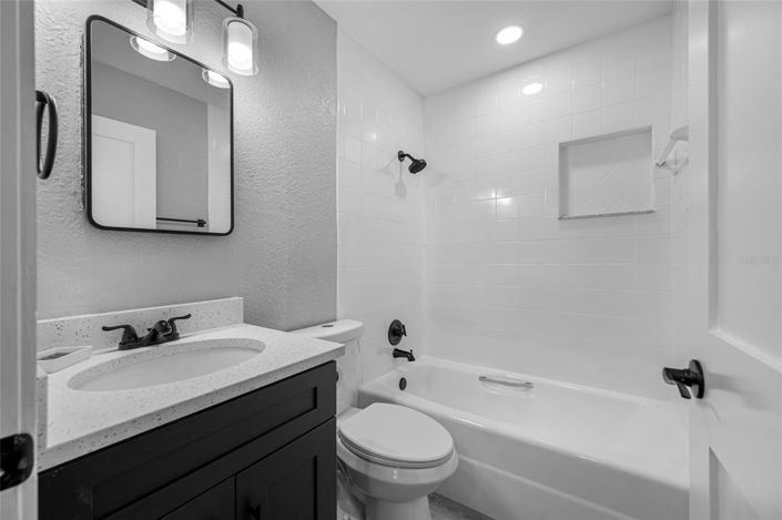 Image No.12-2 Bed Property for sale