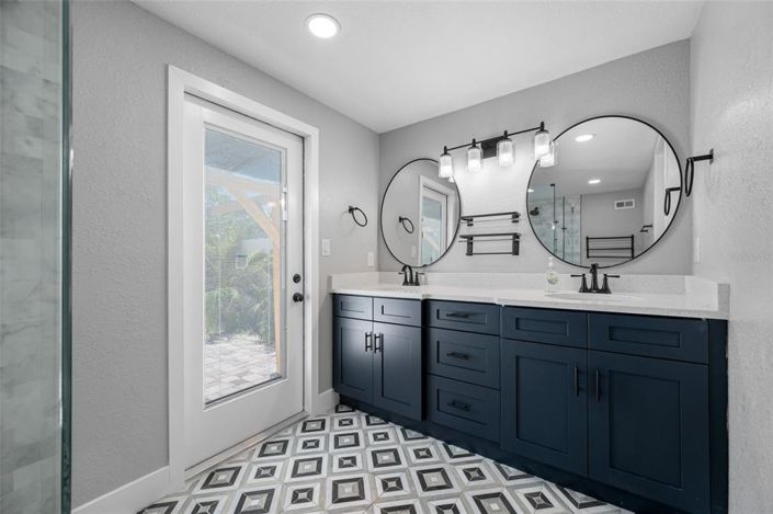 Image No.19-2 Bed Property for sale