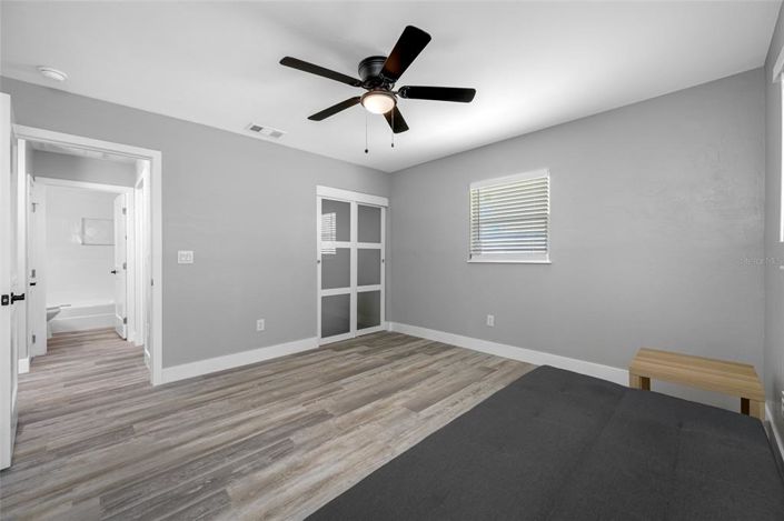 Image No.20-2 Bed Property for sale