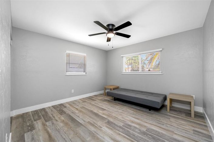 Image No.21-2 Bed Property for sale