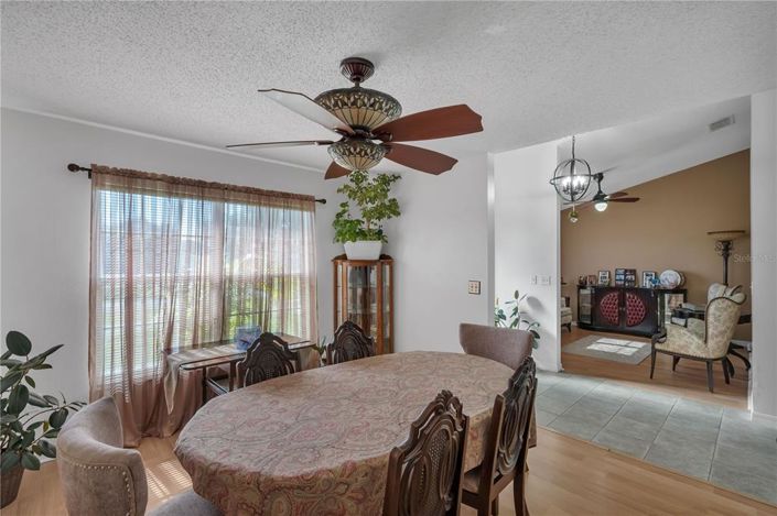 Image No.12-3 Bed Property for sale