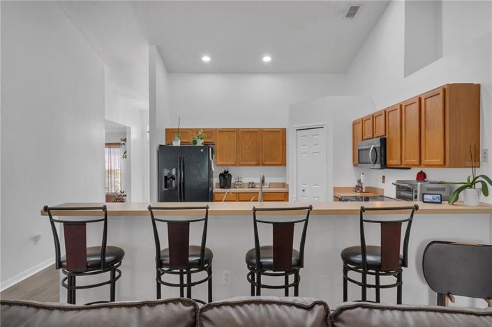 Image No.19-3 Bed Property for sale