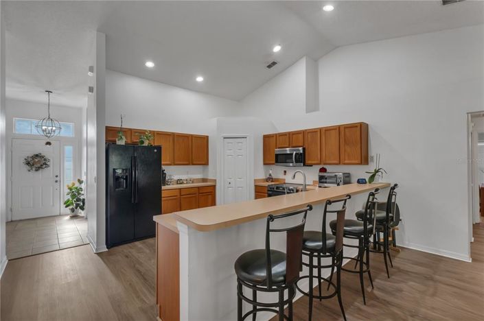 Image No.20-3 Bed Property for sale