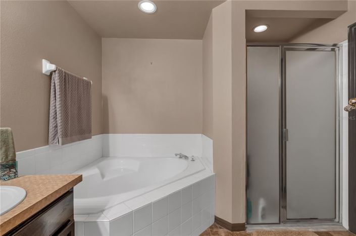 Image No.26-3 Bed Property for sale