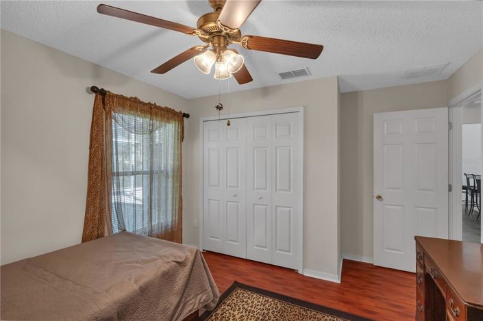 Image No.30-3 Bed Property for sale