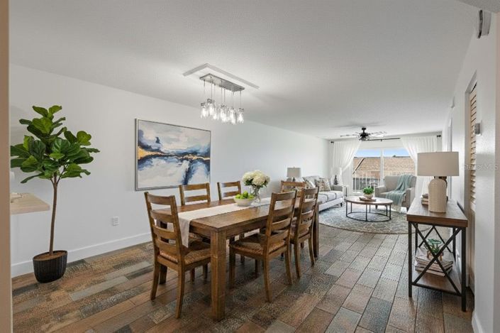 Image No.8-2 Bed Property for sale