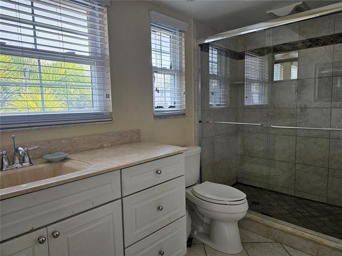 Image No.14-3 Bed Property for sale