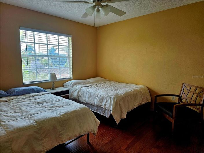 Image No.16-3 Bed Property for sale