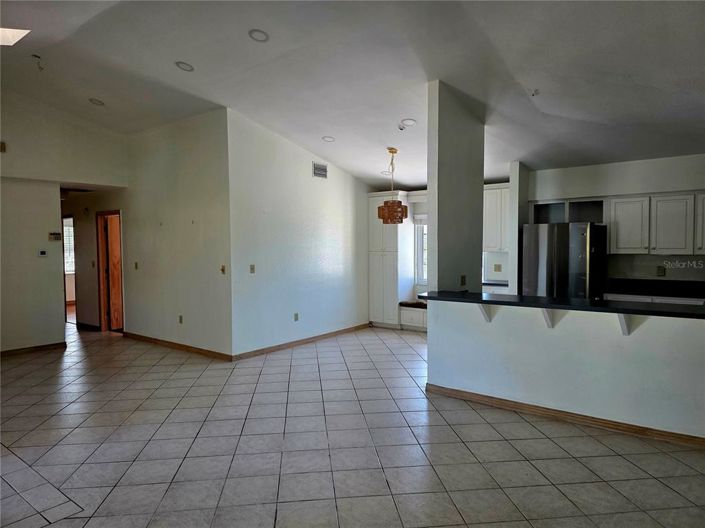 Image No.19-3 Bed Property for sale