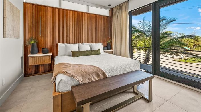 Image No.22-5 Bed Property for sale