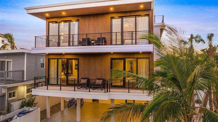 Image No.35-5 Bed Property for sale