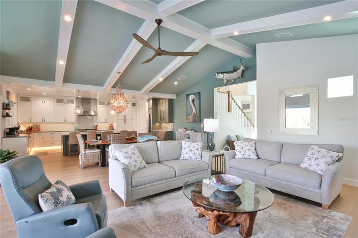 Image No.10-4 Bed Property for sale