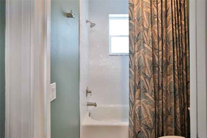 Image No.32-4 Bed Property for sale