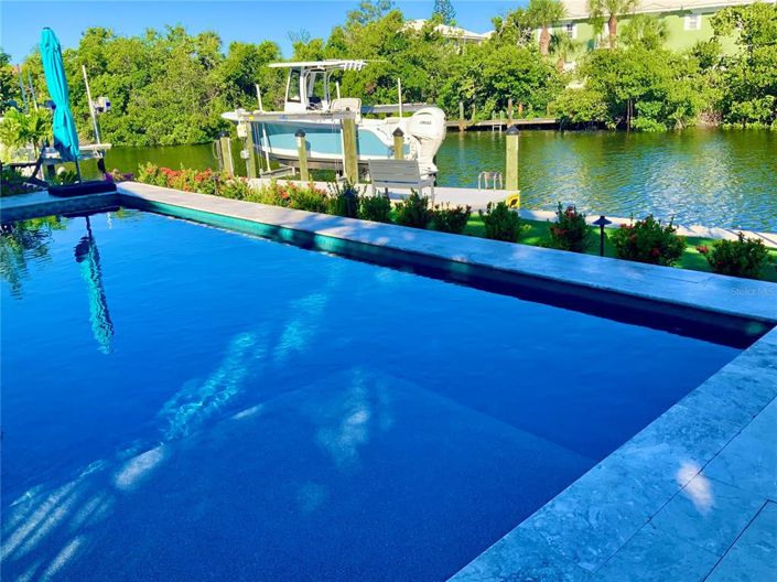 Image No.44-4 Bed Property for sale