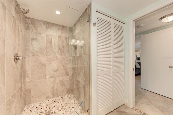 Image No.32-2 Bed Property for sale