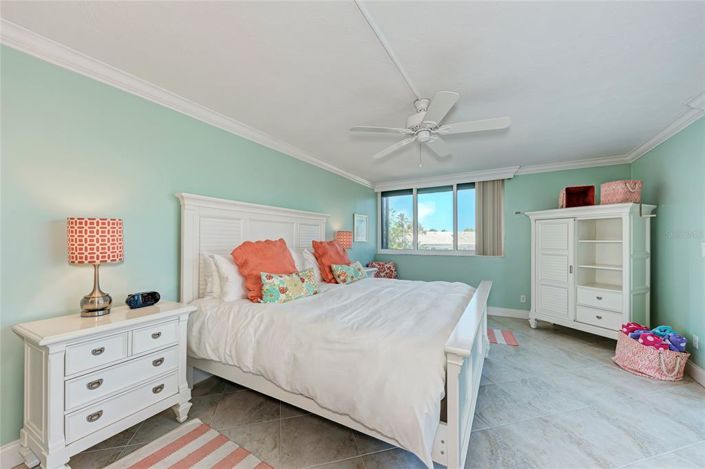 Image No.34-2 Bed Property for sale