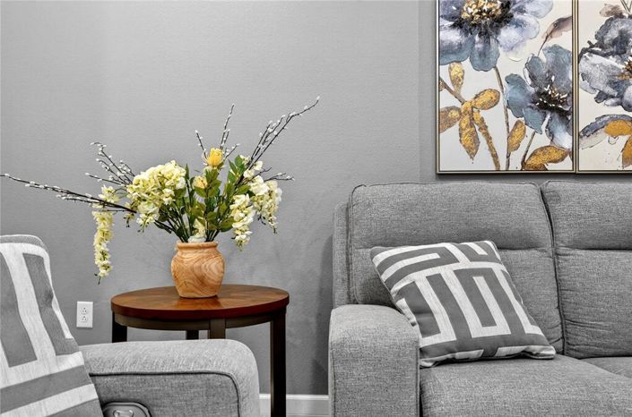 Image No.10-4 Bed Townhouse for sale