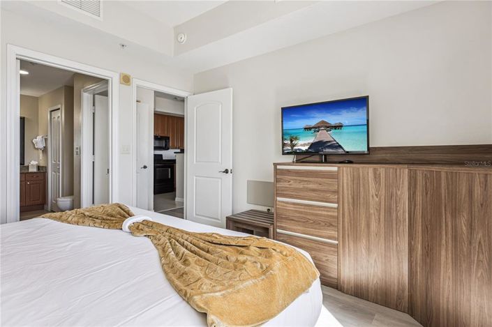 Image No.12-1 Bed Property for sale