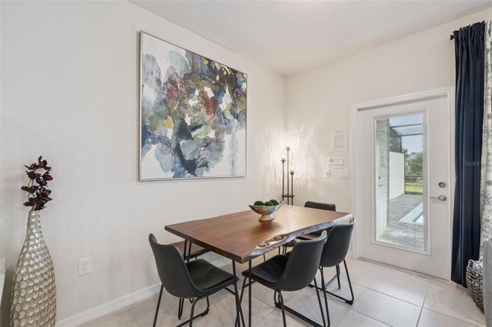 Image No.10-5 Bed Townhouse for sale