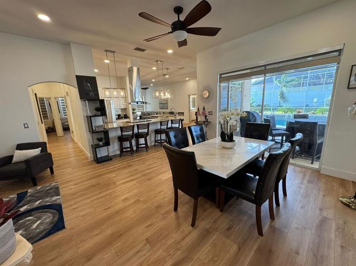 Image No.2-4 Bed Property for sale