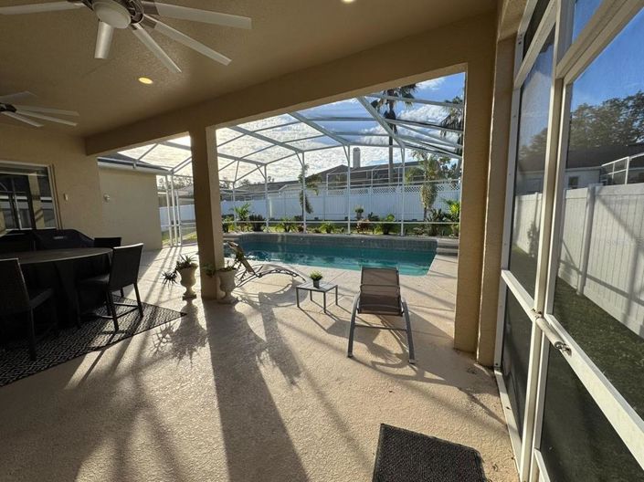 Image No.28-4 Bed Property for sale