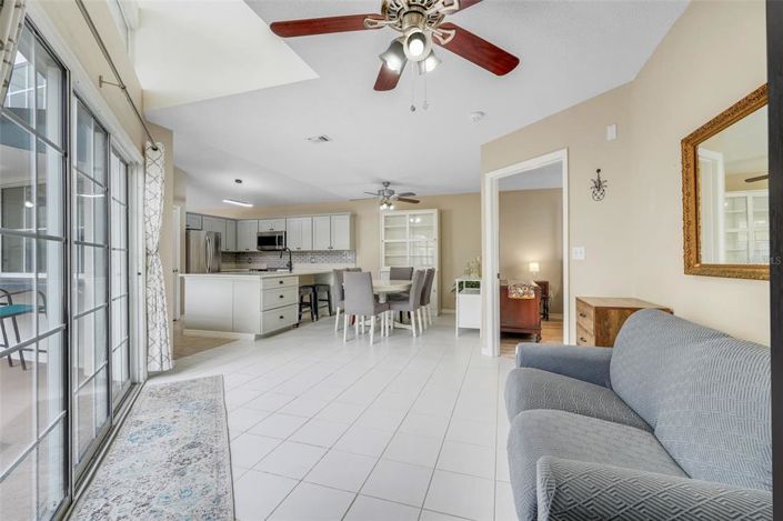 Image No.16-5 Bed Property for sale