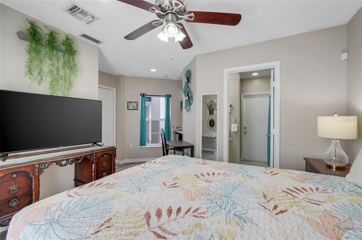 Image No.27-5 Bed Property for sale