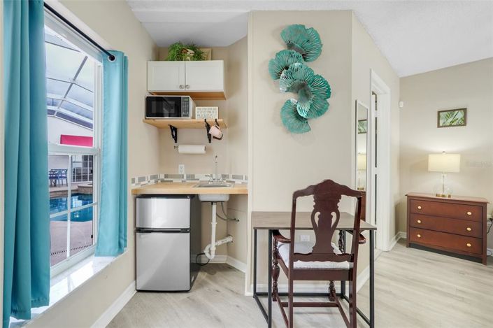 Image No.28-5 Bed Property for sale