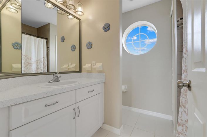 Image No.34-5 Bed Property for sale