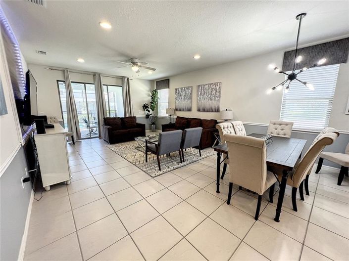 Image No.10-6 Bed Property for sale