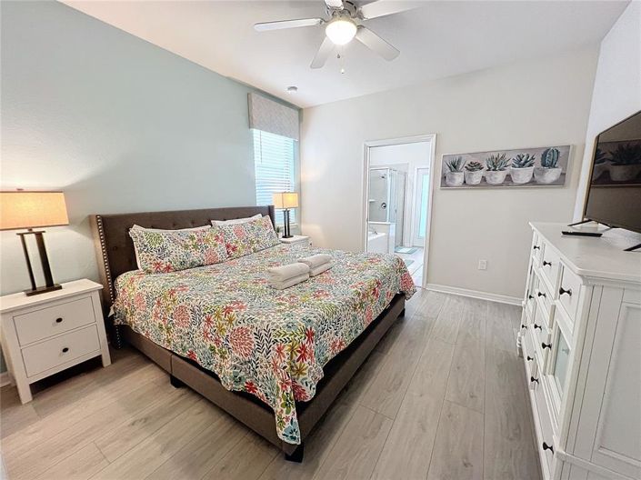 Image No.13-6 Bed Property for sale