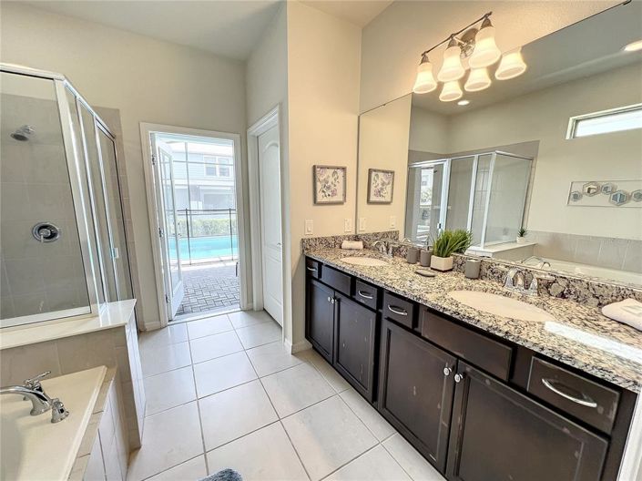 Image No.16-6 Bed Property for sale