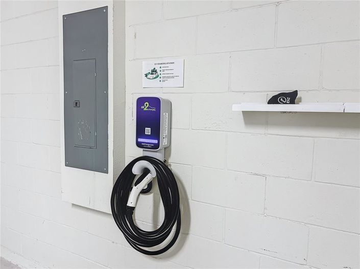 Image No.44-6 Bed Property for sale