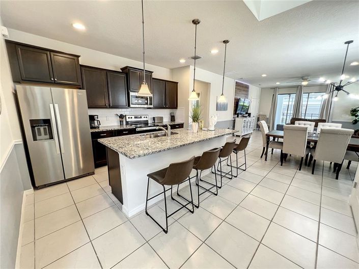 Image No.7-6 Bed Property for sale