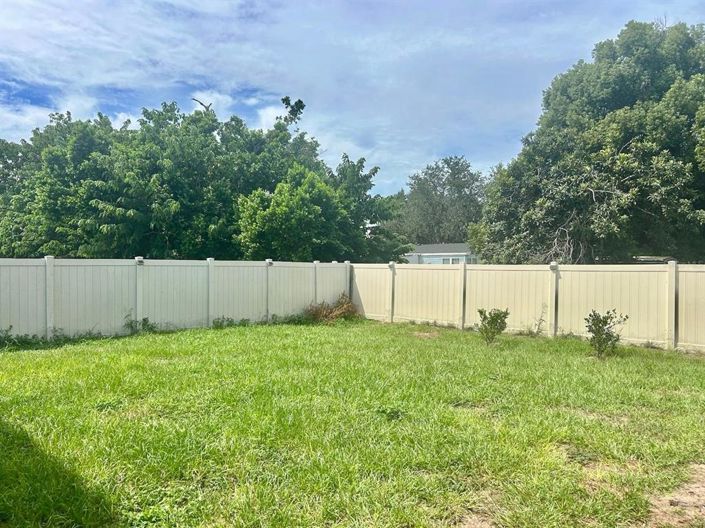 Image No.4-4 Bed Property for sale