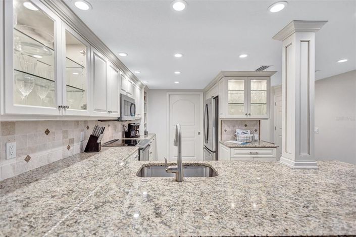 Image No.17-3 Bed Property for sale