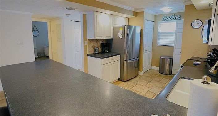 Image No.13-2 Bed Property for sale