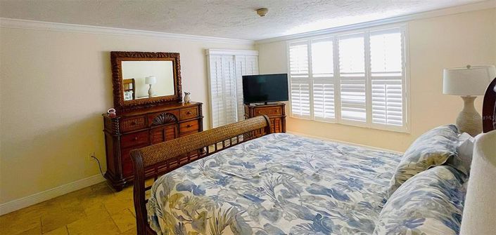 Image No.35-2 Bed Property for sale